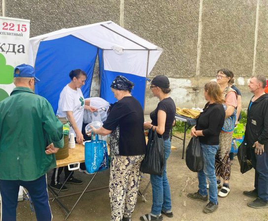 Еженедельно мы проводим благотворительную акцию «Накорми голодного».