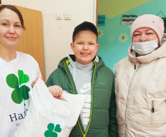 Вручение продуктовых наборов