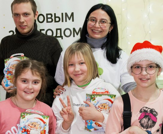 "Елка добра" - это замечательная акция, которая позволяет подарить детям счастье!